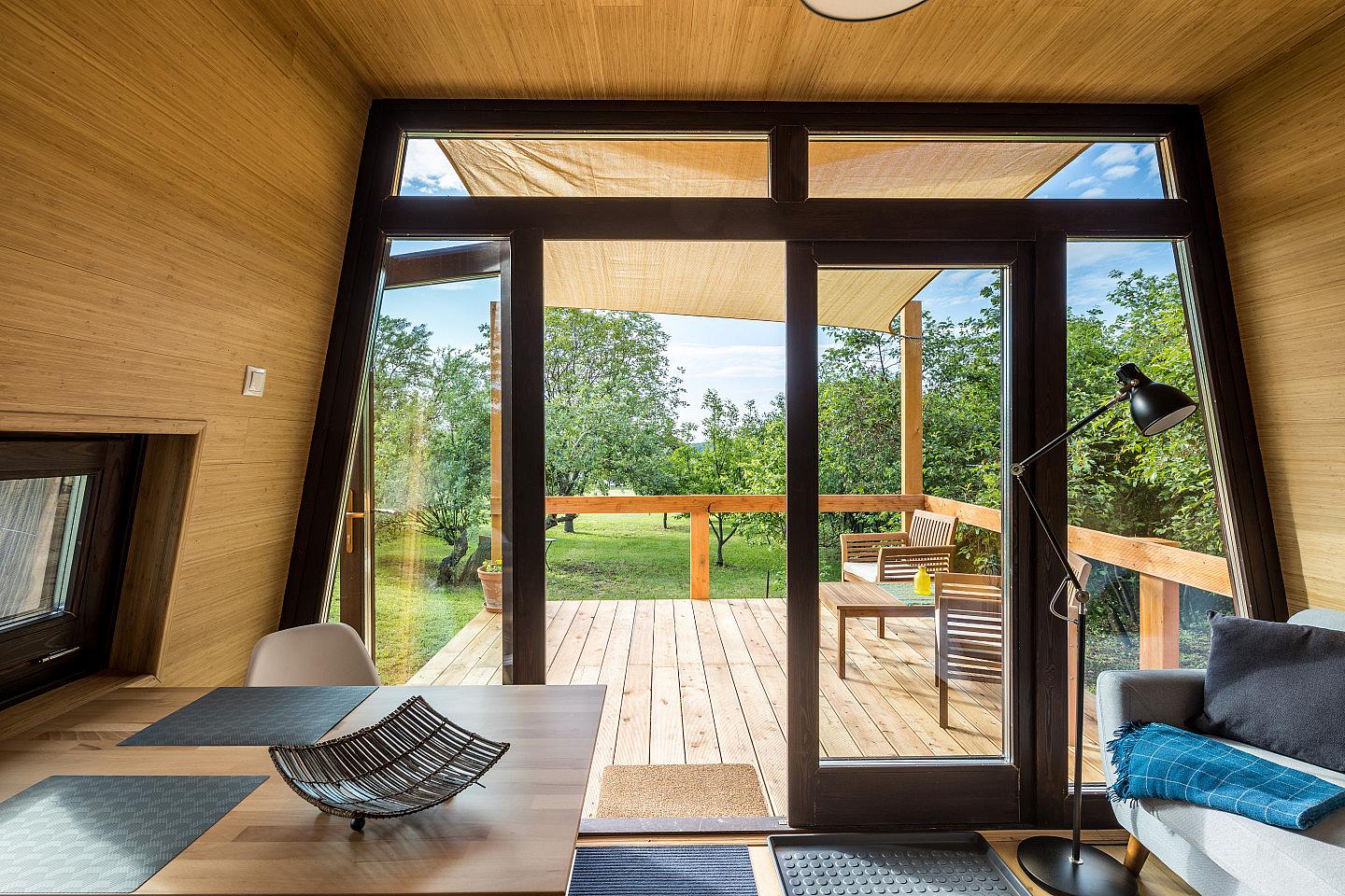  Cabin Apartment  -  Oversized Rural House w/ Lounge Areas + Coworking Apartment  - Gallery -  26