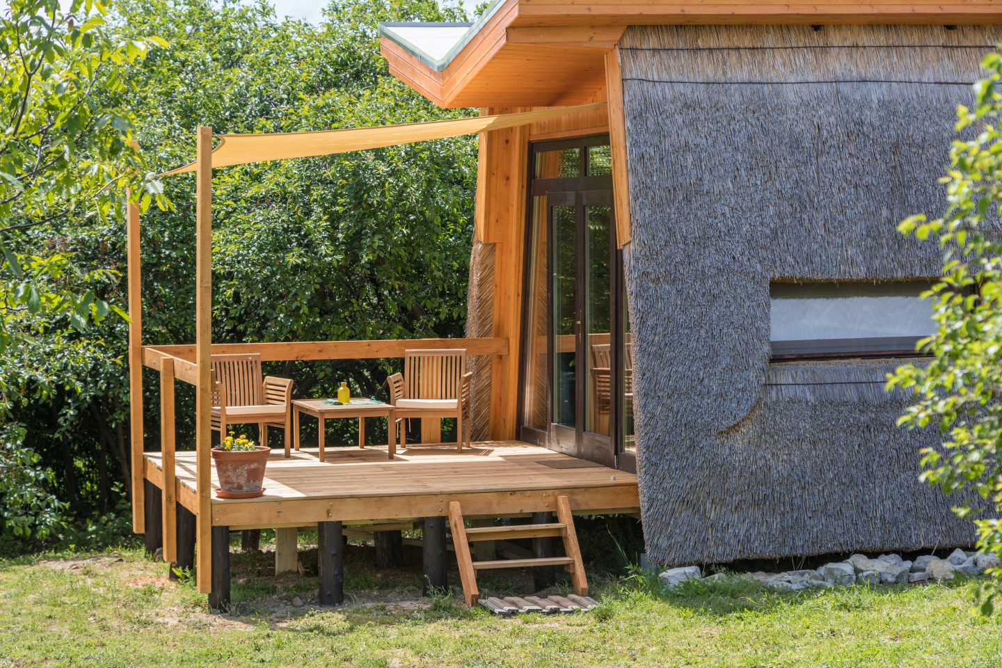  Cabin Apartment  -  Oversized Rural House w/ Lounge Areas + Coworking Apartment  - Gallery -  21