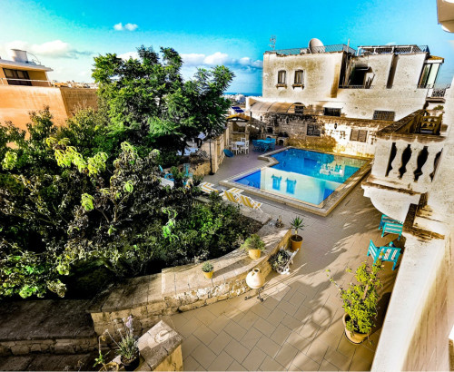 Outstanding Luxury House w/ Pool + Gym  - Gallery -  5