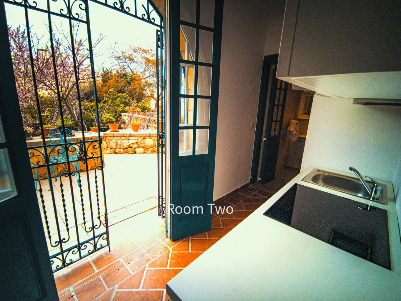King's Landing - Outstanding Luxury House w/ Pool + Gym - Gallery - 35