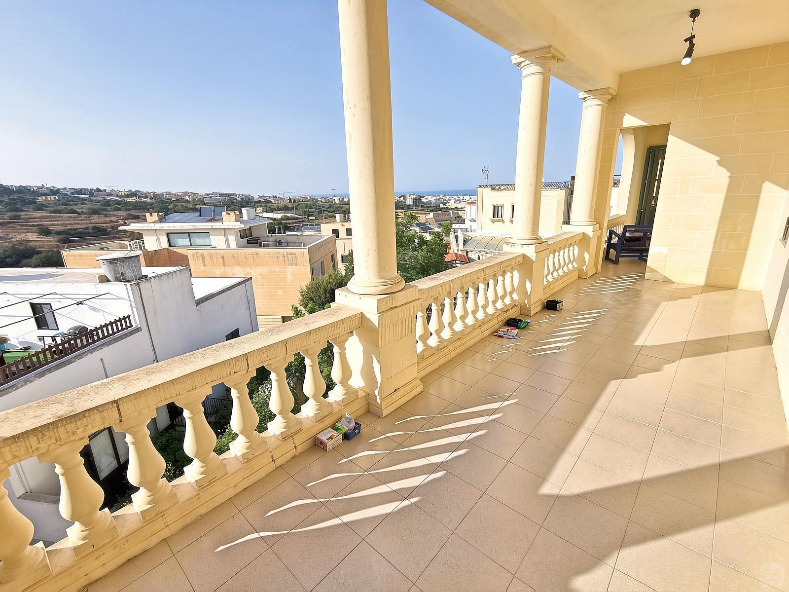 King's Landing - Outstanding Luxury House w/ Pool + Gym - Gallery - 53