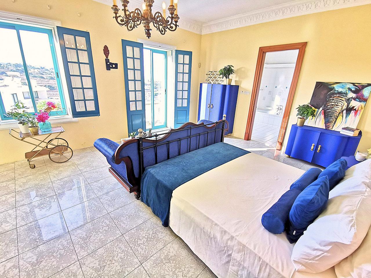 King's Landing - Outstanding Luxury House w/ Pool + Gym - Gallery - 45
