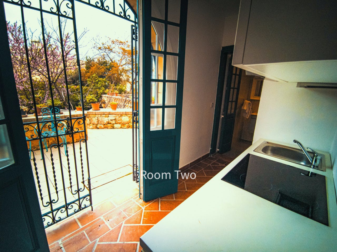 King's Landing - Outstanding Luxury House w/ Pool + Gym - Gallery - 9