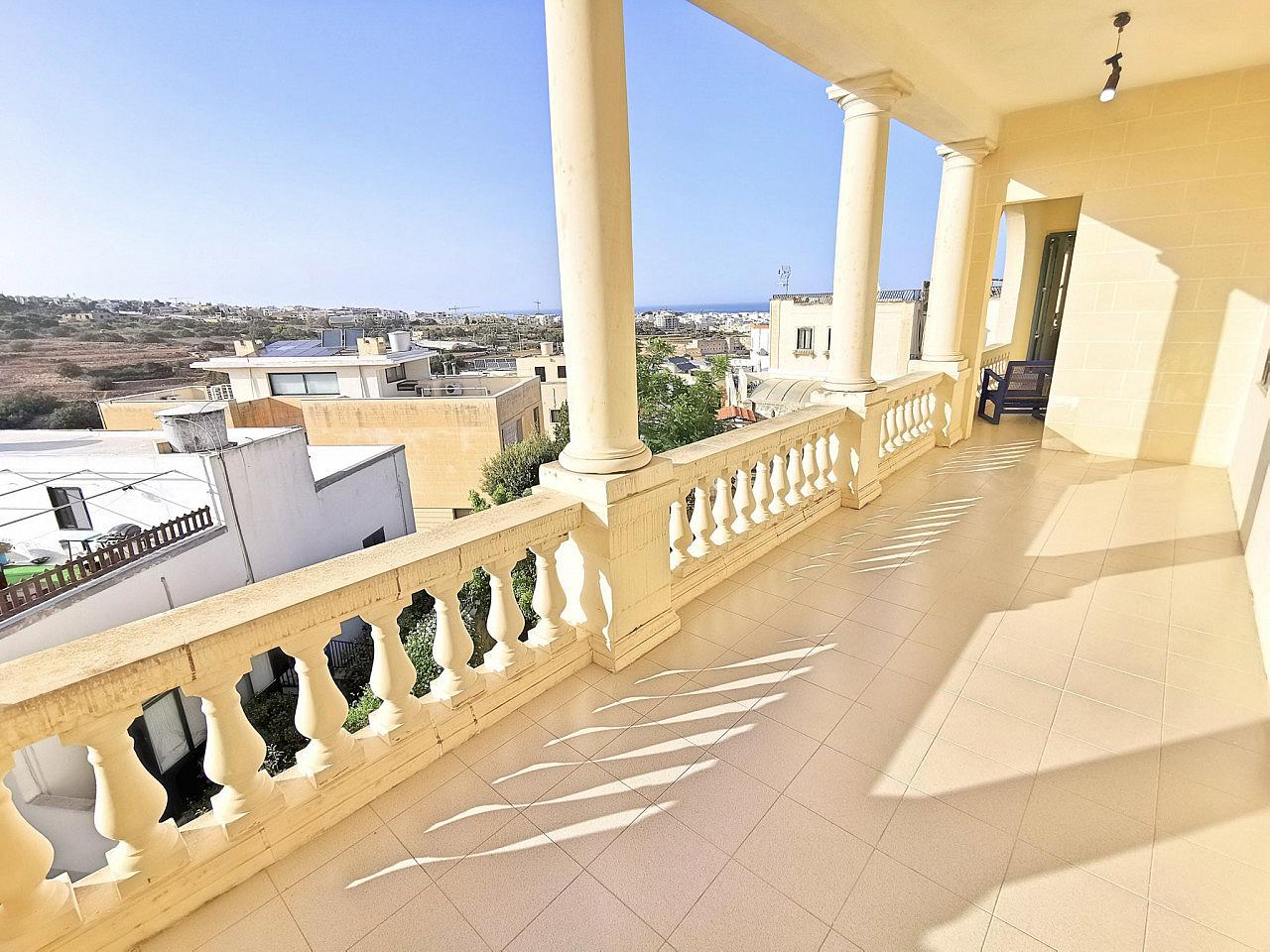 King's Landing - Outstanding Luxury House w/ Pool + Gym - Gallery - 41