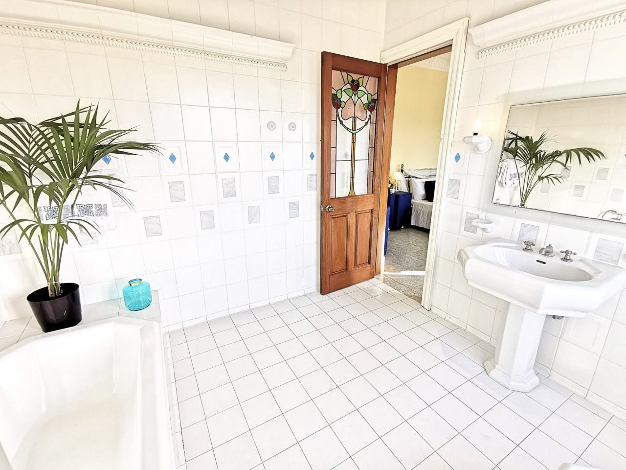 King's Landing - Outstanding Luxury House w/ Pool + Gym - Gallery - 8