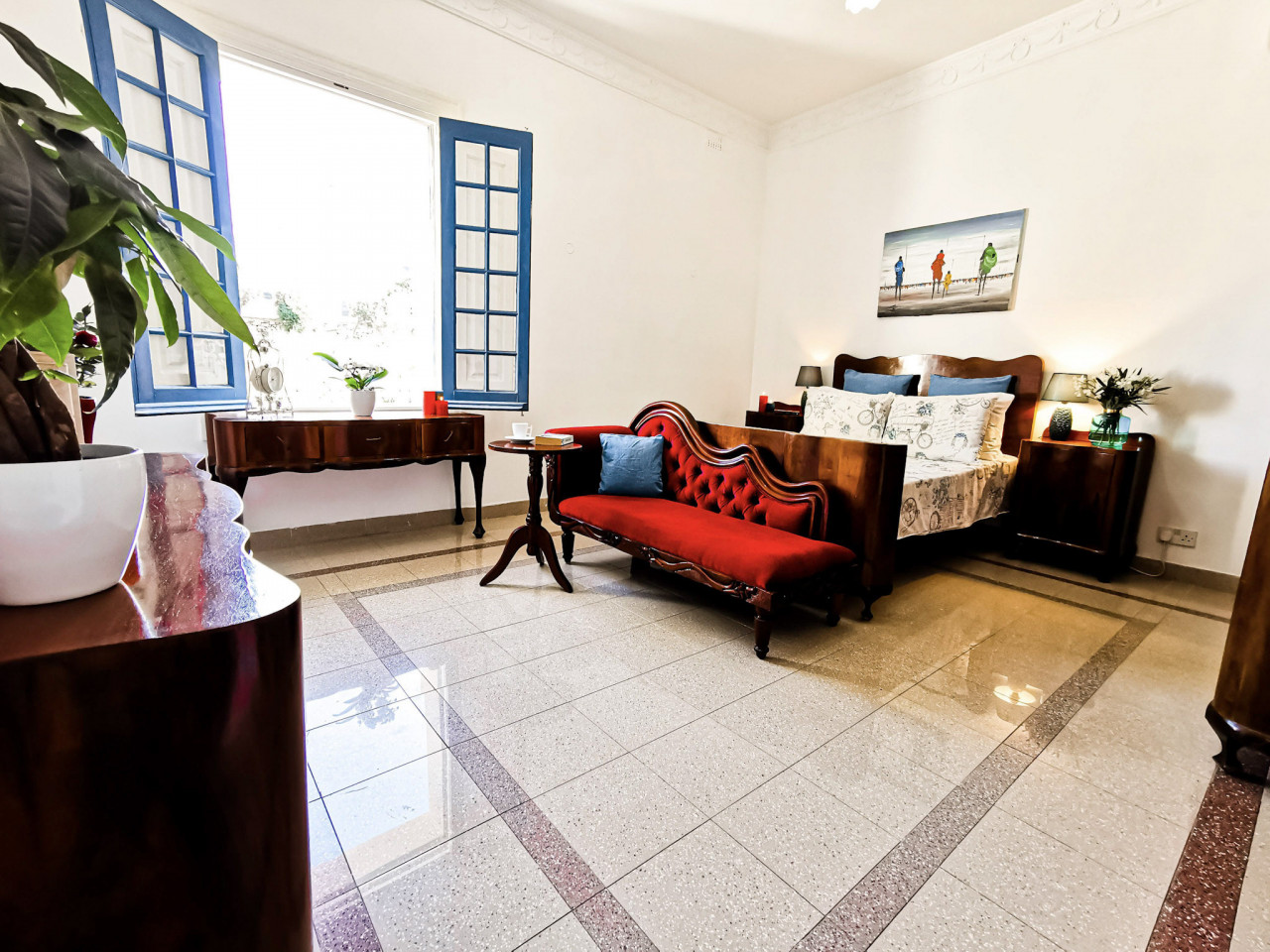 Solid Choice - Outstanding Luxury House w/ Pool + Gym - Gallery - 21