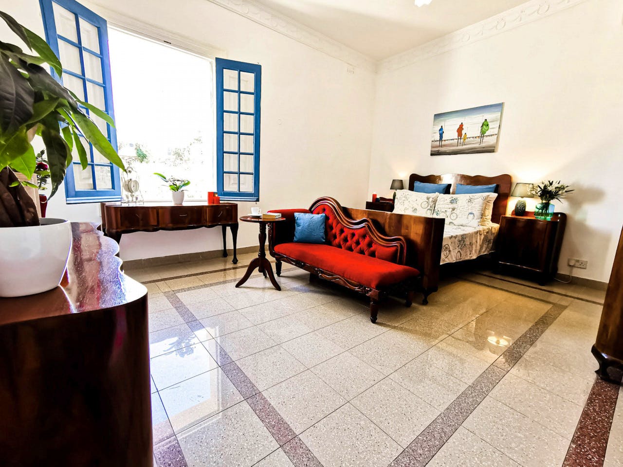 Solid Choice - Outstanding Luxury House w/ Pool + Gym - Gallery - 10