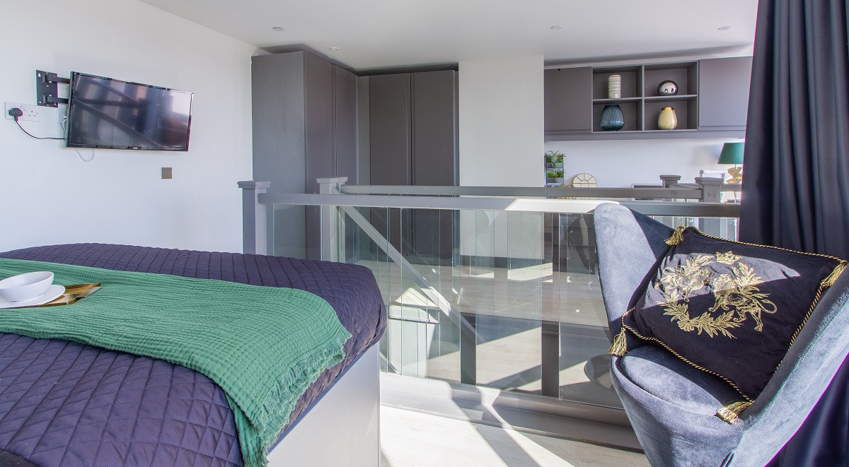  Premium Mezzanine Studio  -  33 Parkside  - Gallery -  11