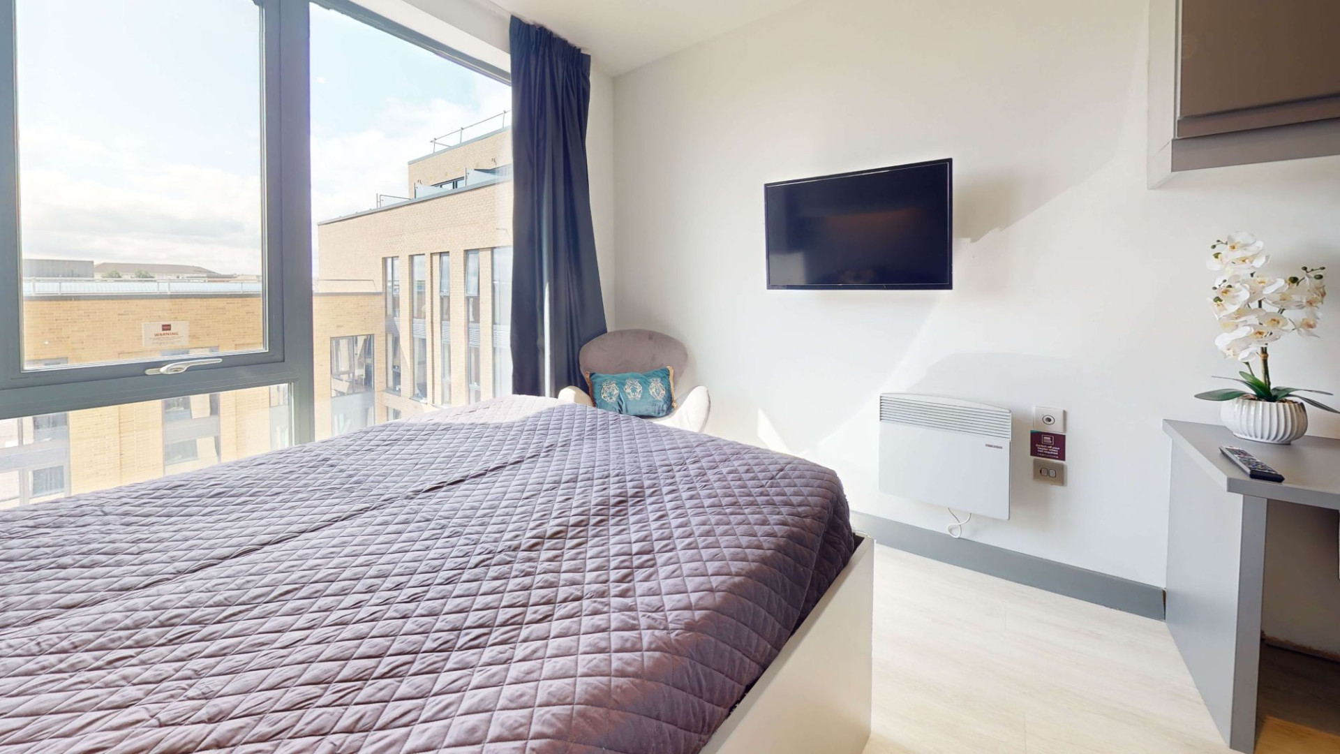  Premium 2 Bed Flat  -  33 Parkside  - Gallery -  10