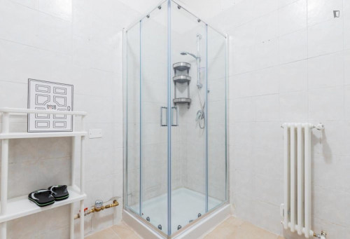 Fair double bedroom in a student flat, in Quartiere 2 Nord - Gallery - 5