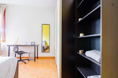 Fair double bedroom in a student flat, in Quartiere 2 Nord - Gallery - 17