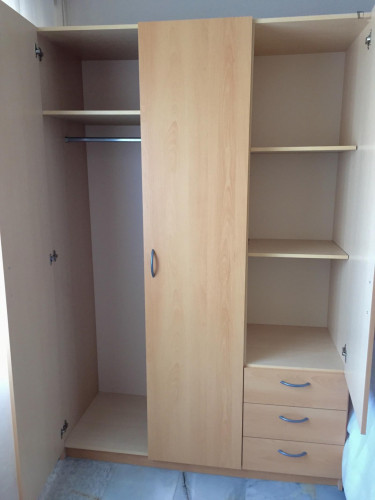 Double bedroom in 4-bedroom apartment