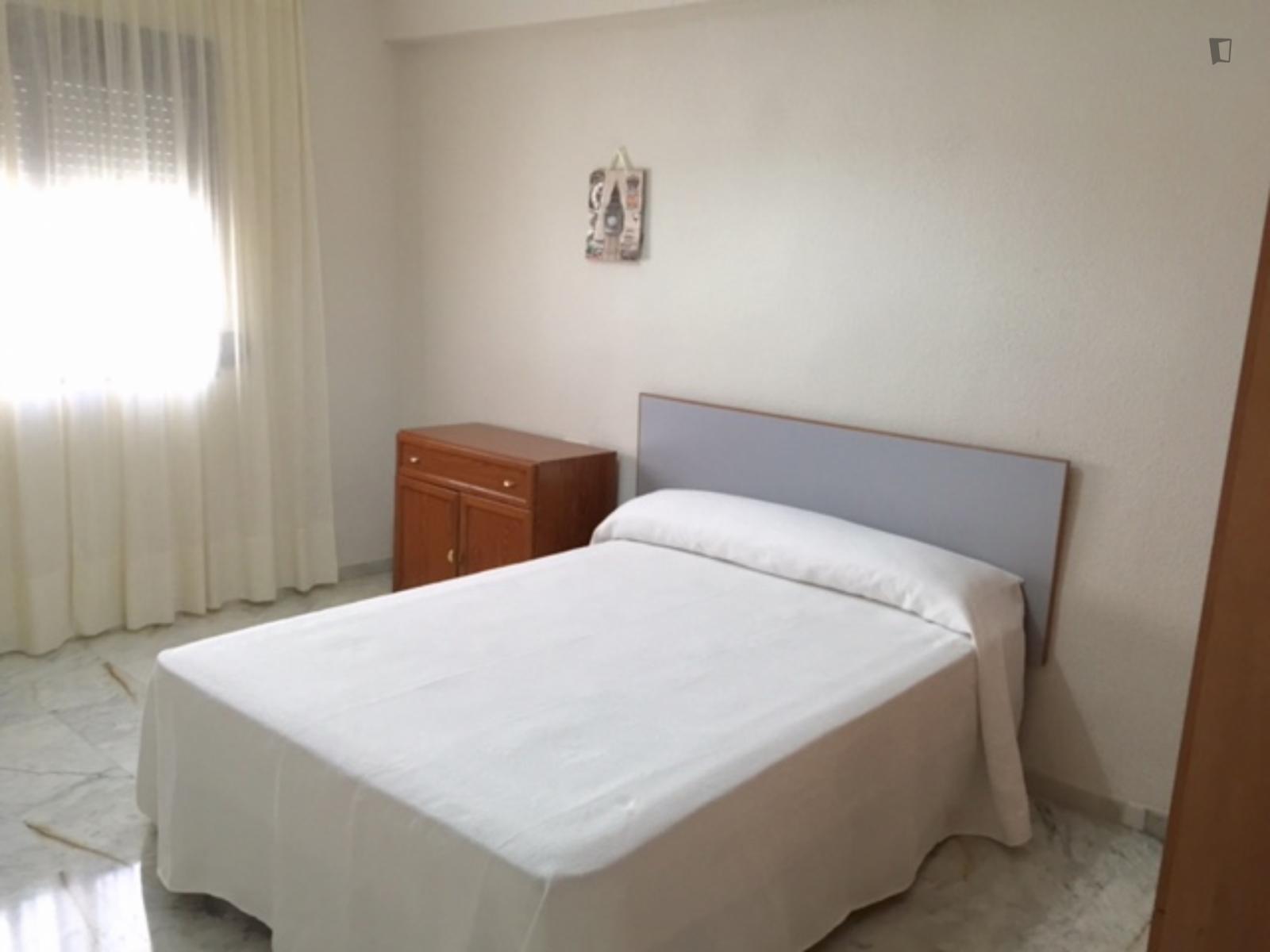 Double Bedroom In 4-Bedroom Apartment - Double bedroom in 4-bedroom apartment - Gallery - 1