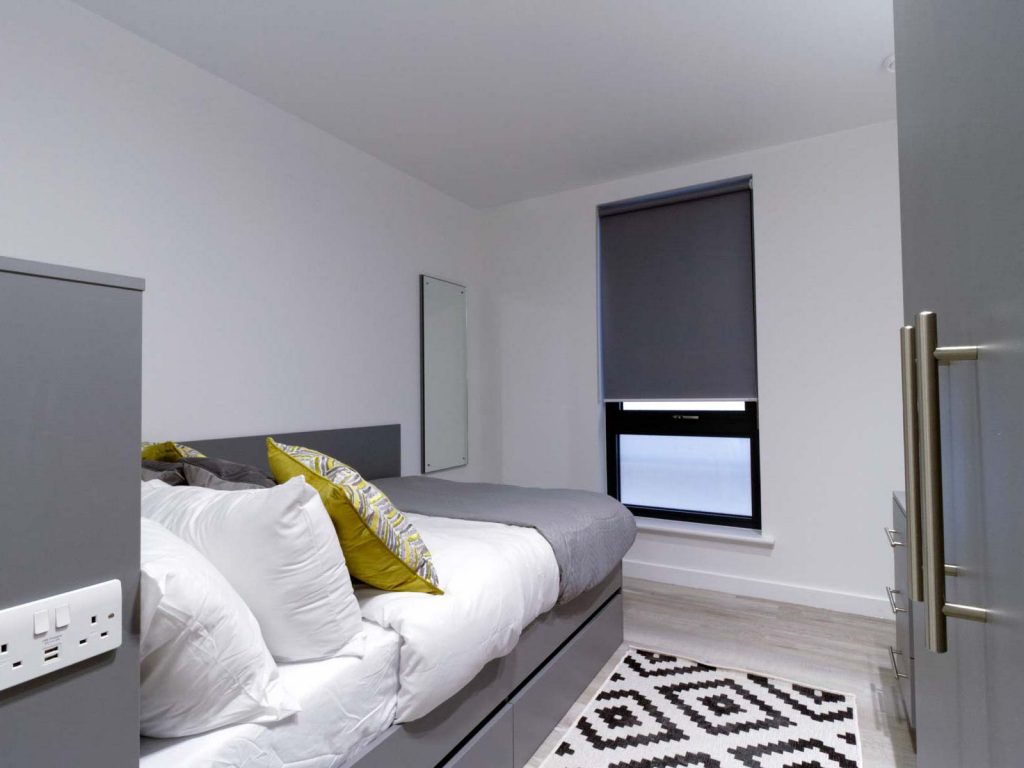  Classic En Suite  -  Oldway Centre  - Gallery -  4