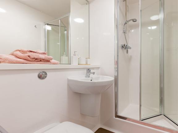  Premium En Suite  -  Oldway Centre  - Gallery -  10