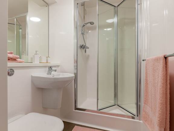  Premium En Suite  -  Oldway Centre  - Gallery -  9