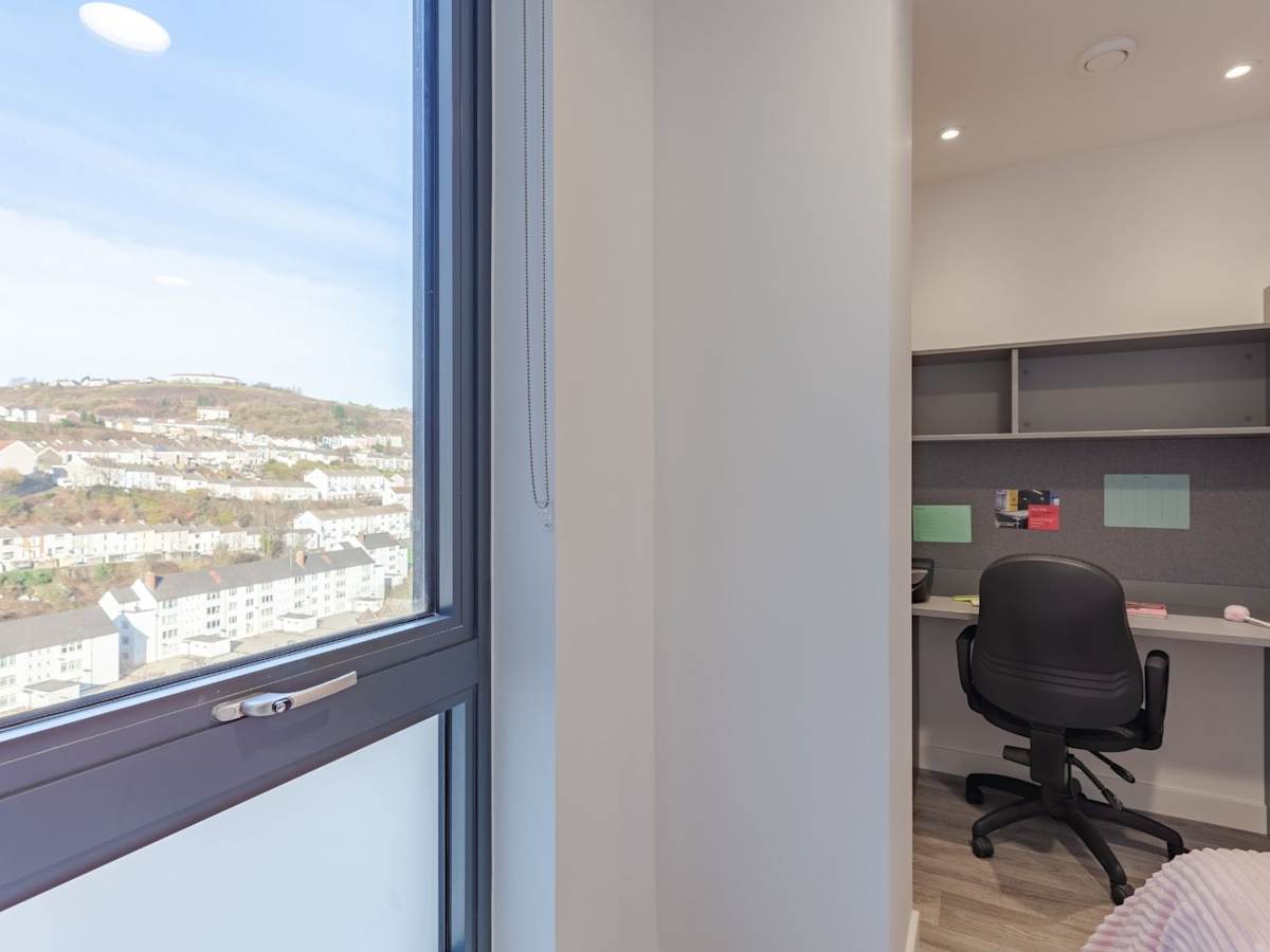 Premium En Suite  -  Oldway Centre  - Gallery -  4