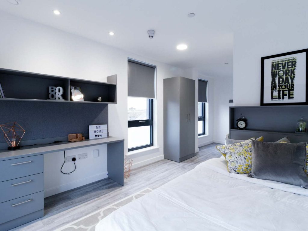  Premium Plus En Suite  -  Oldway Centre  - Gallery -  4