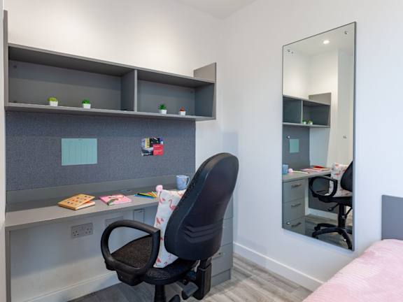  Sky View En Suite  -  Oldway Centre  - Gallery -  6
