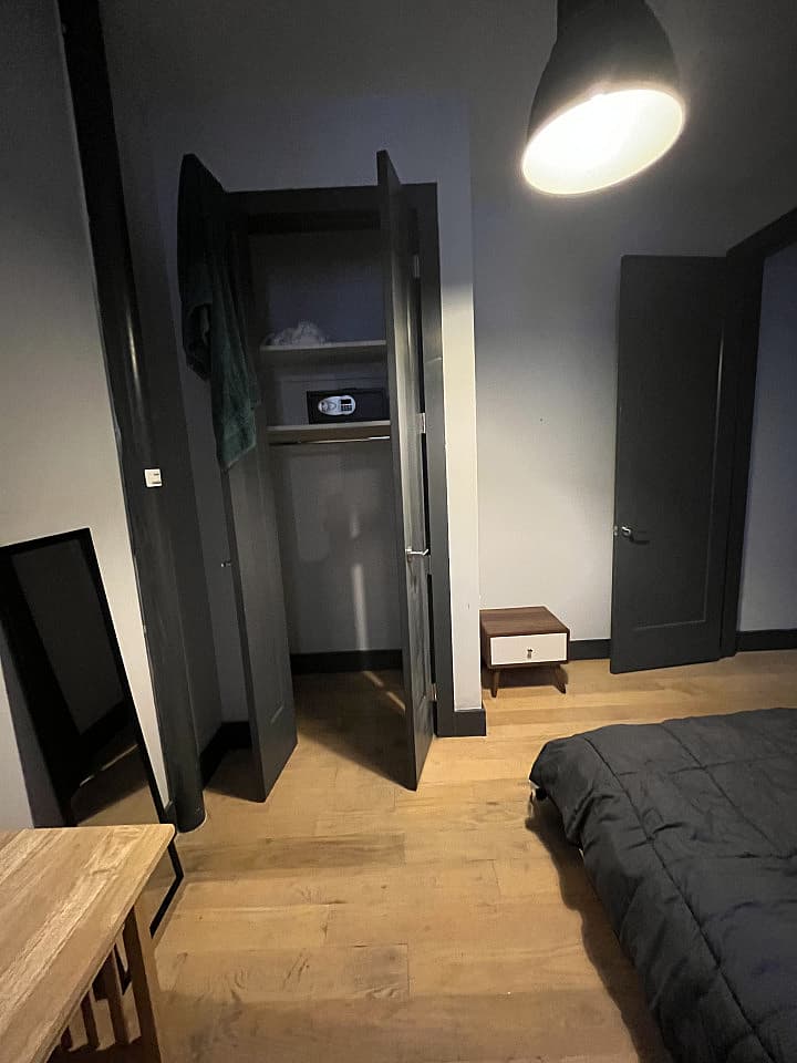 Master Bedroom - 8