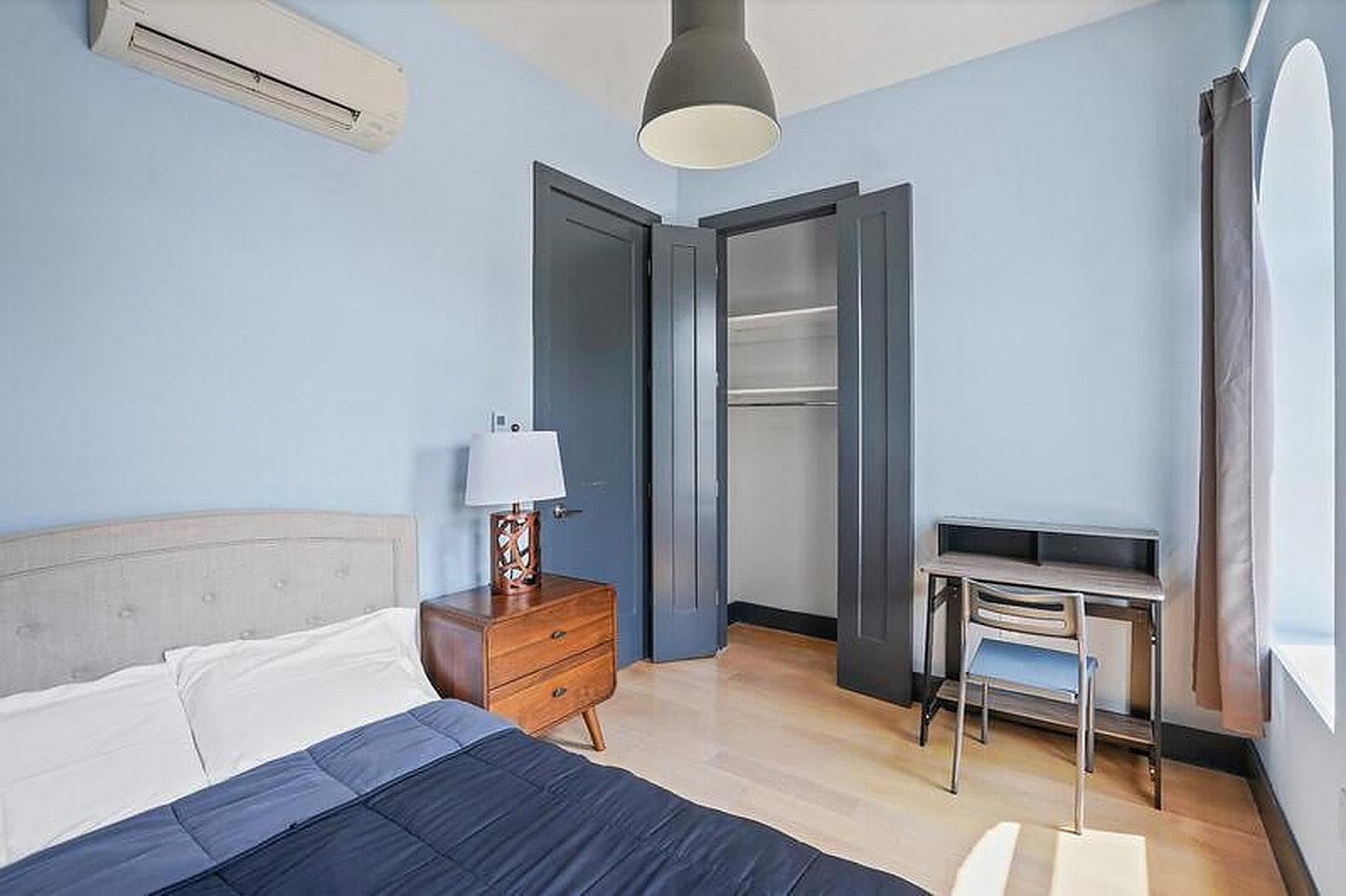 Private Room - 12