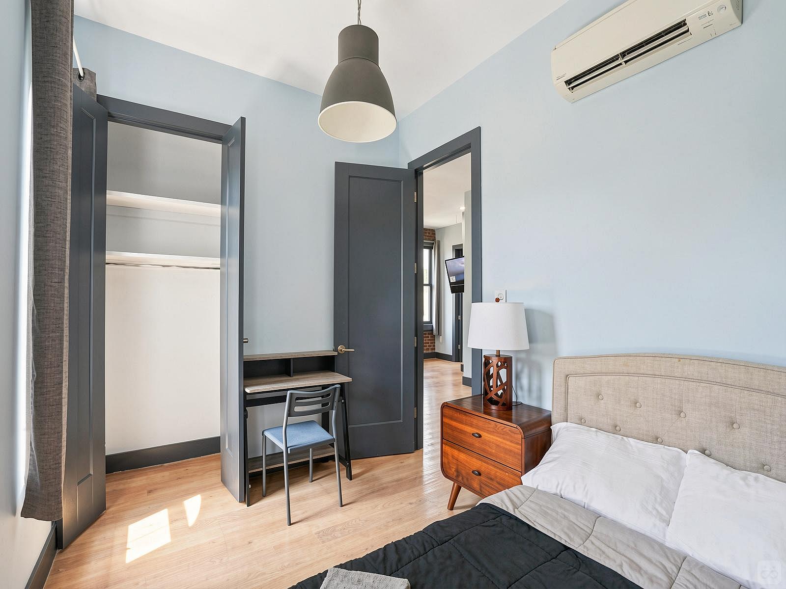 Private Room - 24