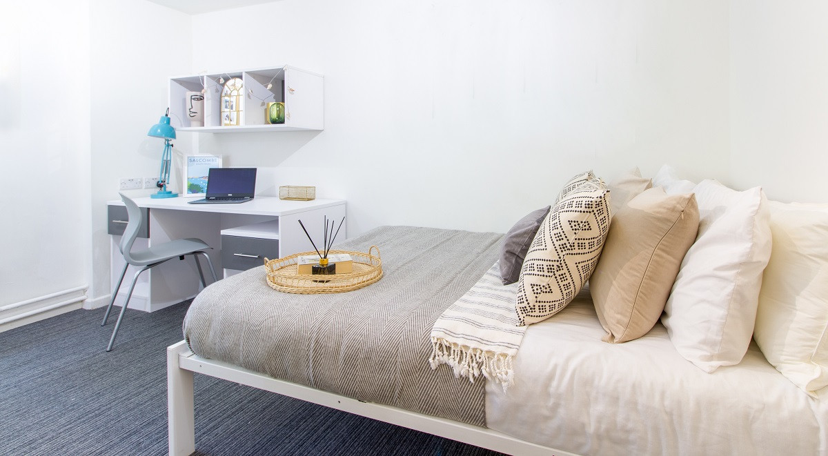 Studio - Green Wood Court - Gallery - 1