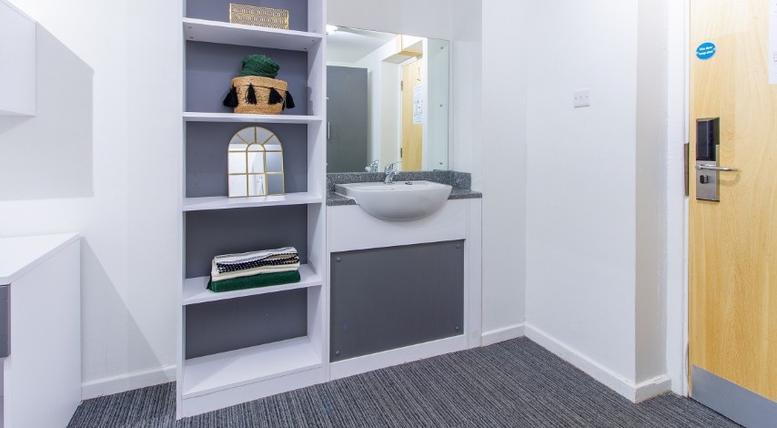 Classic Room - Green Wood Court - Gallery - 10