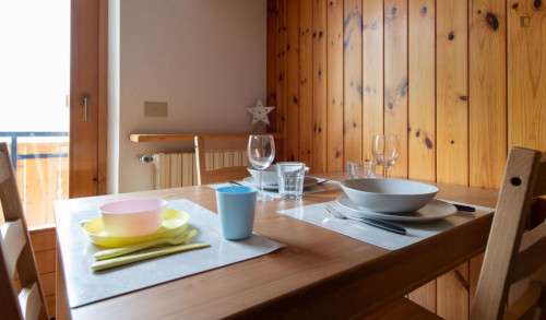 Splendid 1-bedroom apartment in Premadio - Gallery - 35