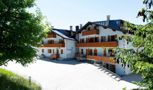 Splendid 1-bedroom apartment in Premadio - Gallery - 20