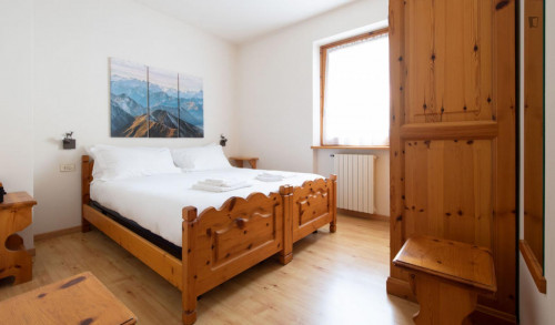 Splendid 1-bedroom apartment in Premadio - Gallery - 7
