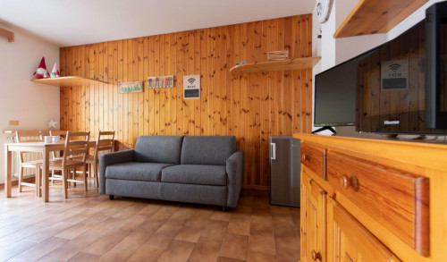 Splendid 1-bedroom apartment in Premadio - Gallery - 31