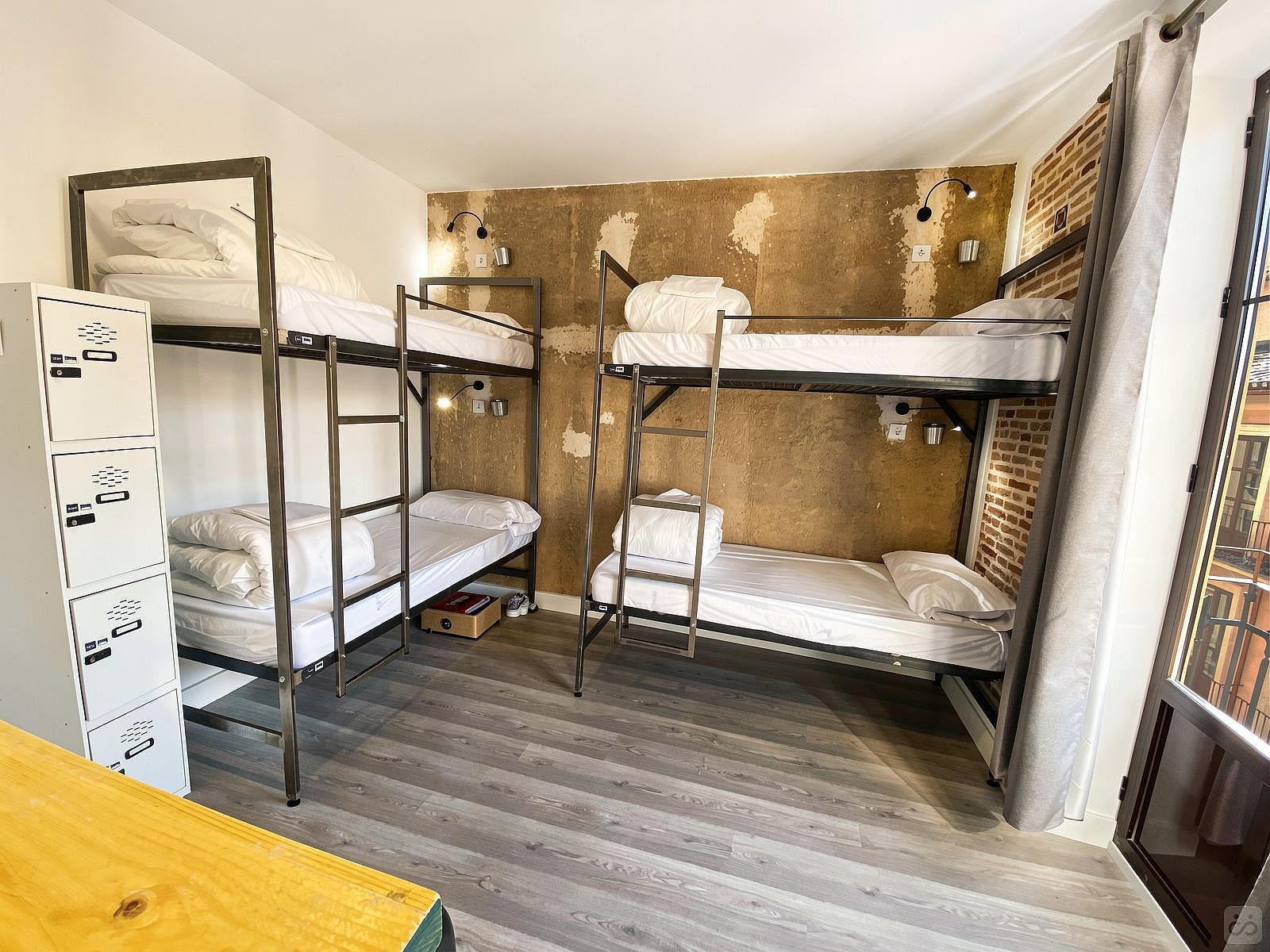 Bed In A 4-Bed Females Only Room  -  Granada Center Home  - Gallery -  28