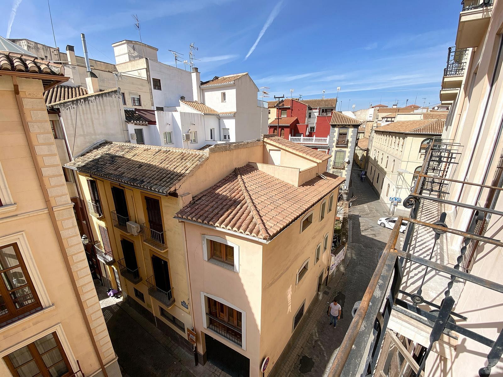  Bed In A 4-Bed Females Only Room  -  Granada Center Home  - Gallery -  34