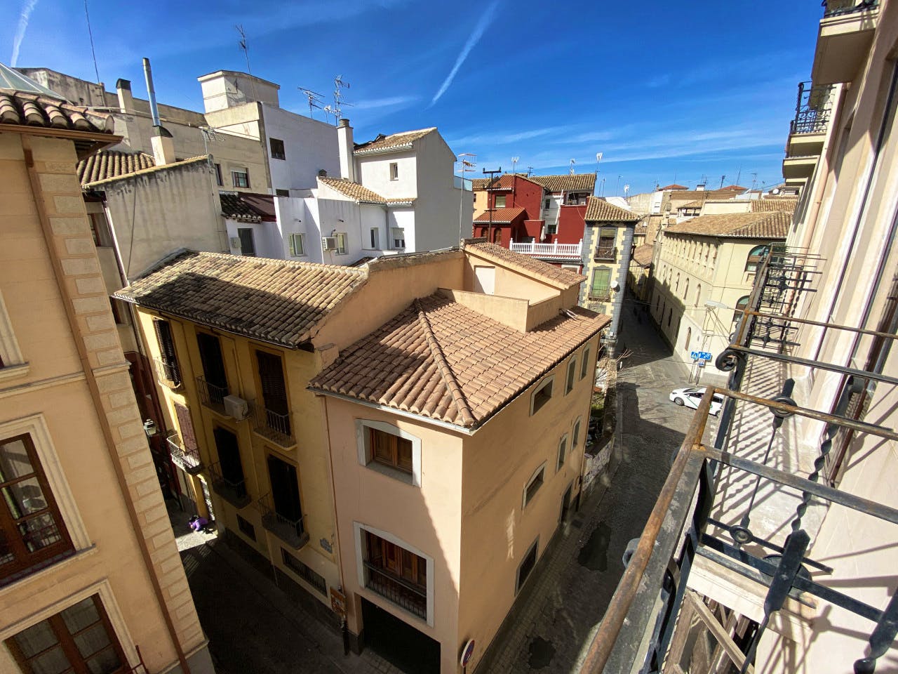  Bed In A 4-Bed Females Only Room  -  Granada Center Home  - Gallery -  7