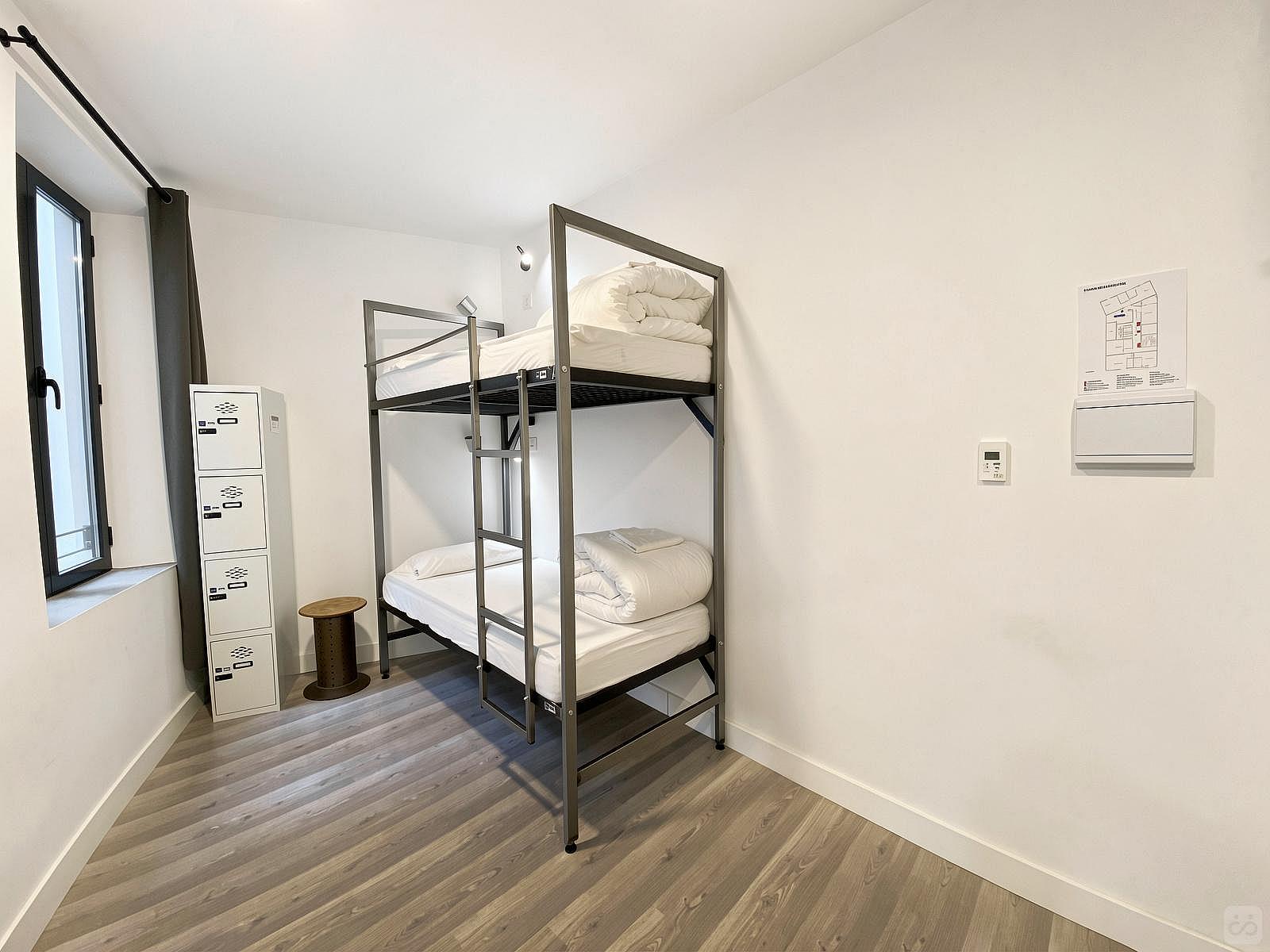  Bed In A 4-Bed Mixed Gender Room  -  Granada Center Home  - Gallery -  86