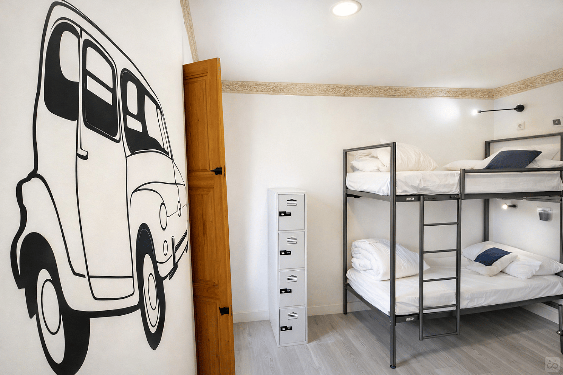  Bed In A 4-Bed Mixed Gender Room  -  Granada Center Home  - Gallery -  109