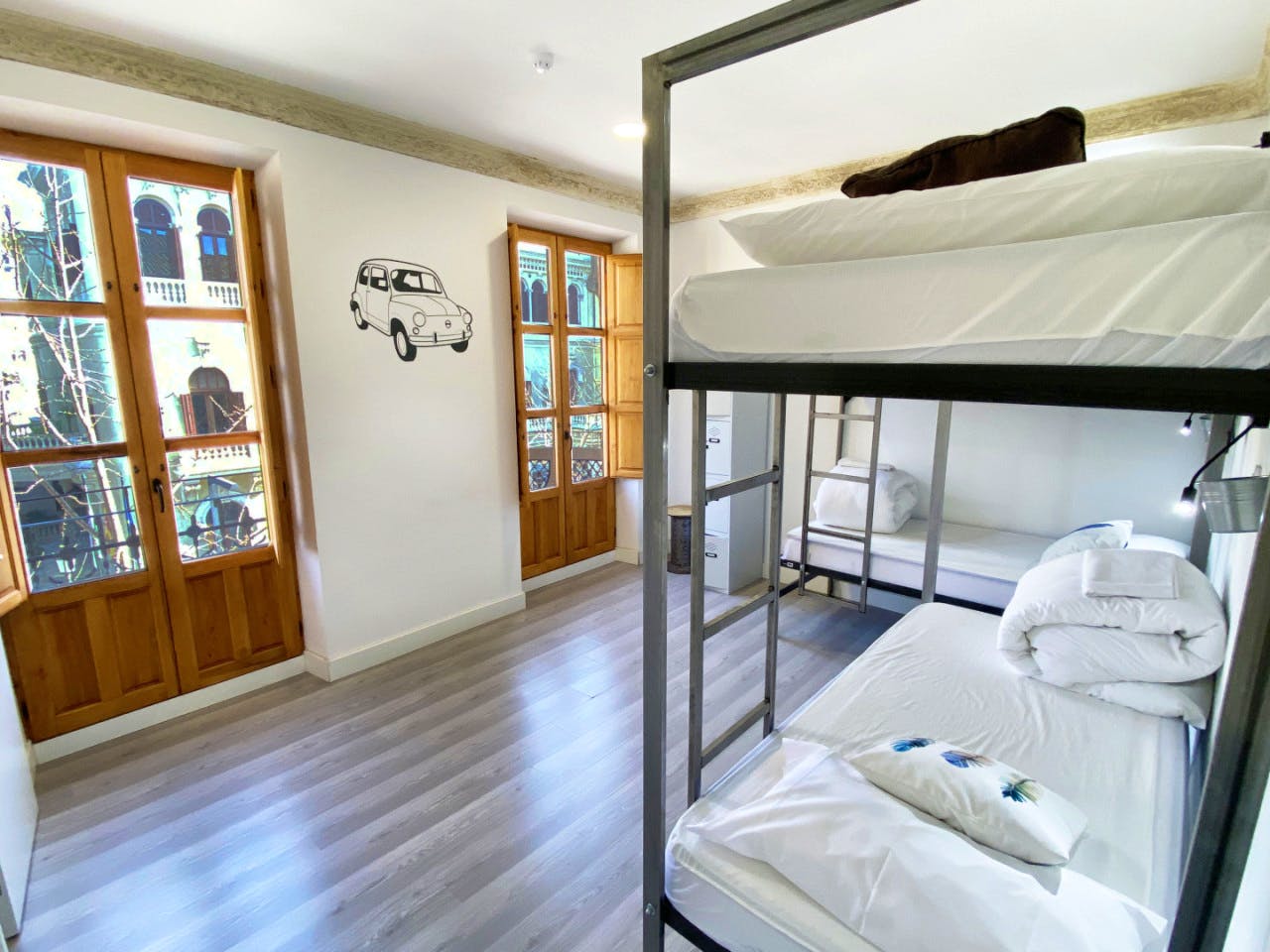  Bed In A 4-Bed Mixed Gender Room  -  Granada Center Home  - Gallery -  15