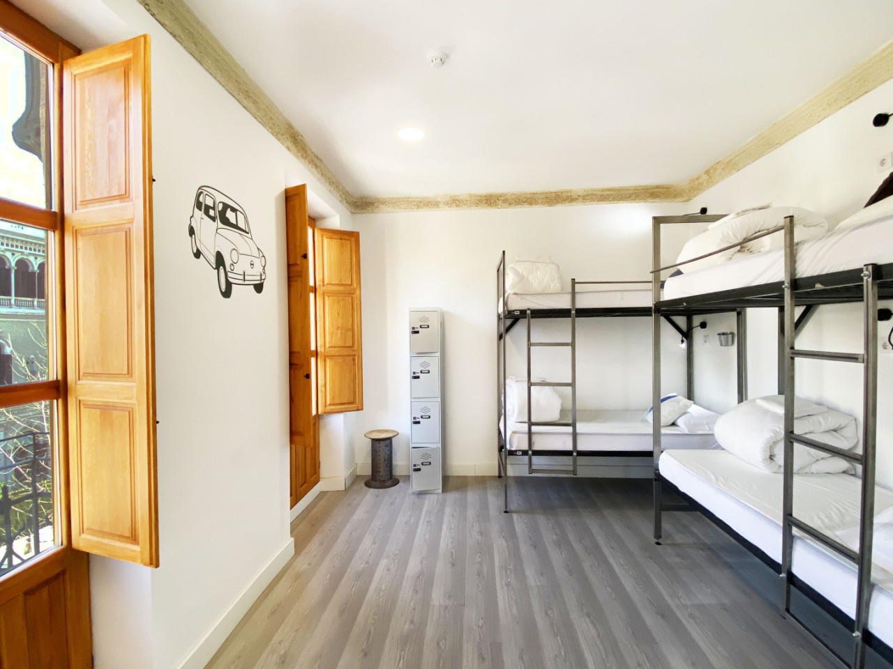  Bed In A 4-Bed Mixed Gender Room  -  Granada Center Home  - Gallery -  56