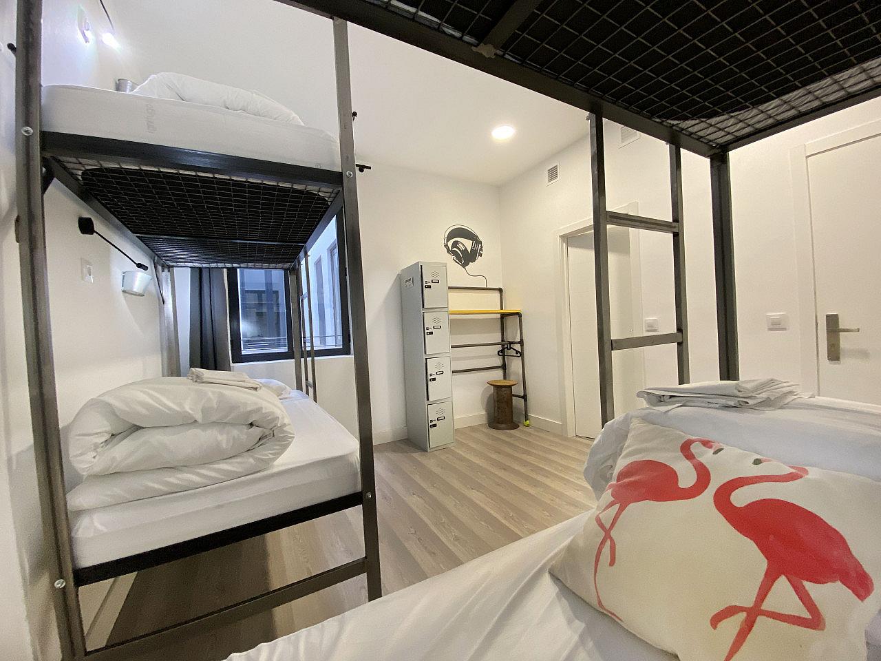  Bed In A 4-Bed Mixed Gender Room  -  Granada Center Home  - Gallery -  70