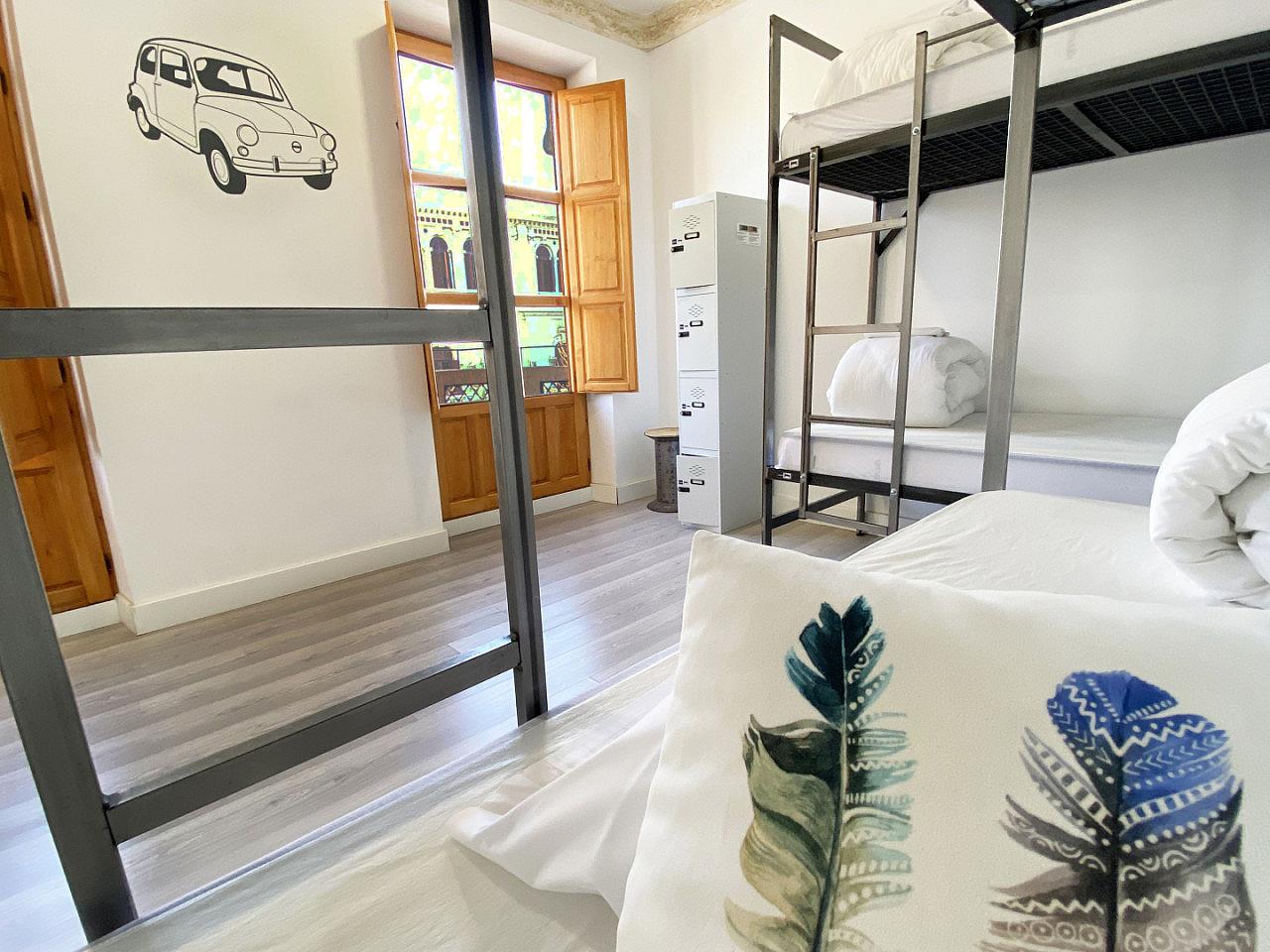  Bed In A 4-Bed Mixed Gender Room  -  Granada Center Home  - Gallery -  78