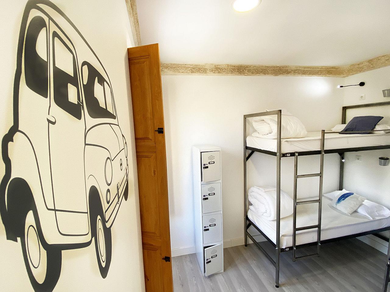  Bed In A 4-Bed Mixed Gender Room  -  Granada Center Home  - Gallery -  80