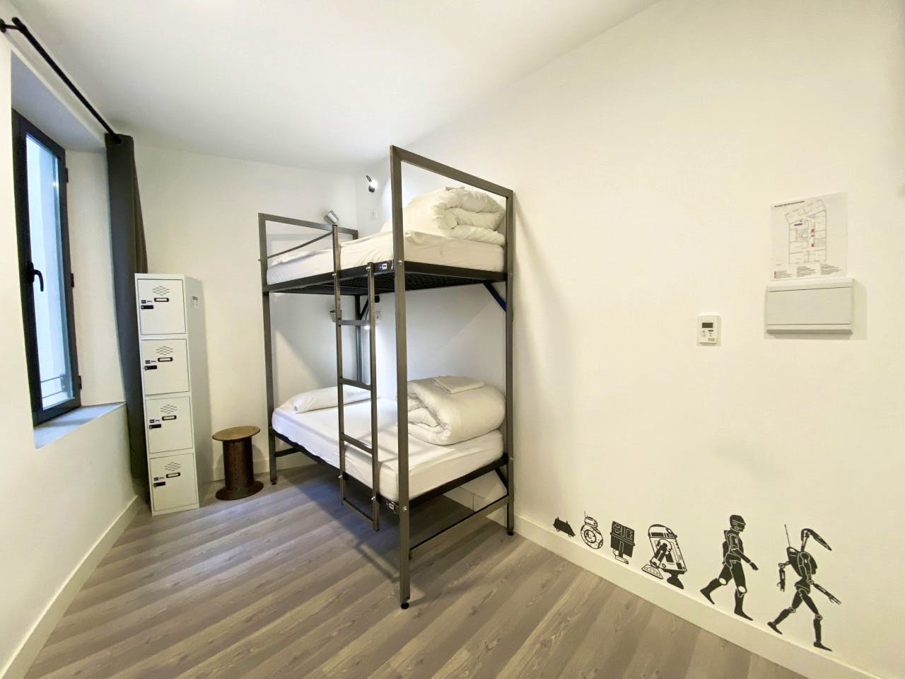  Bed In A 4-Bed Mixed Gender Room  -  Granada Center Home  - Gallery -  35