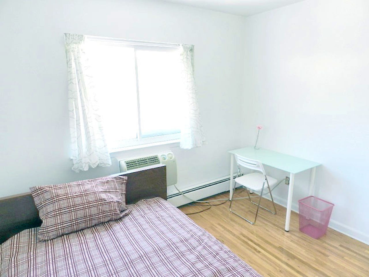 Room B - 8