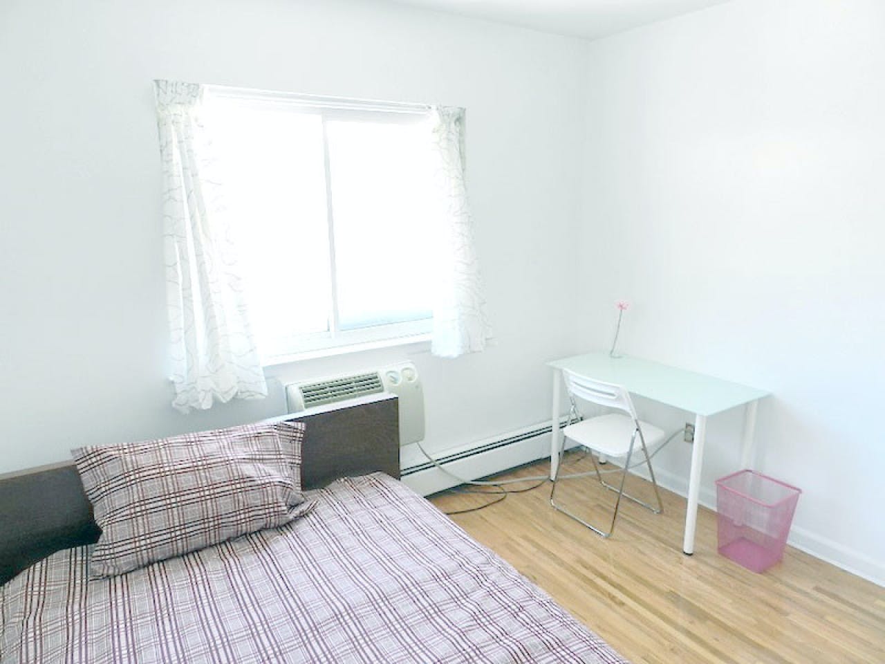 Room B - 5