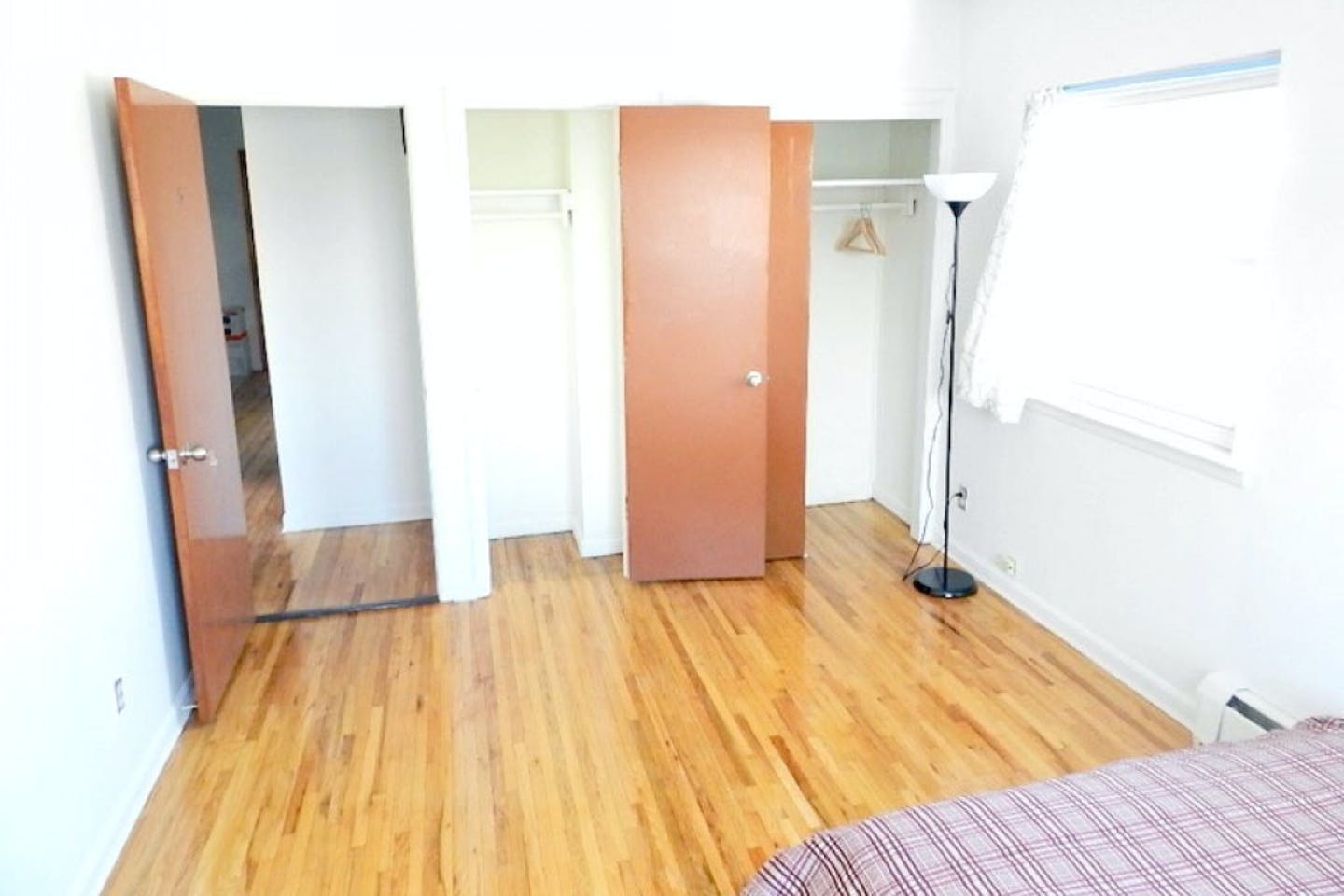 Room B - 3