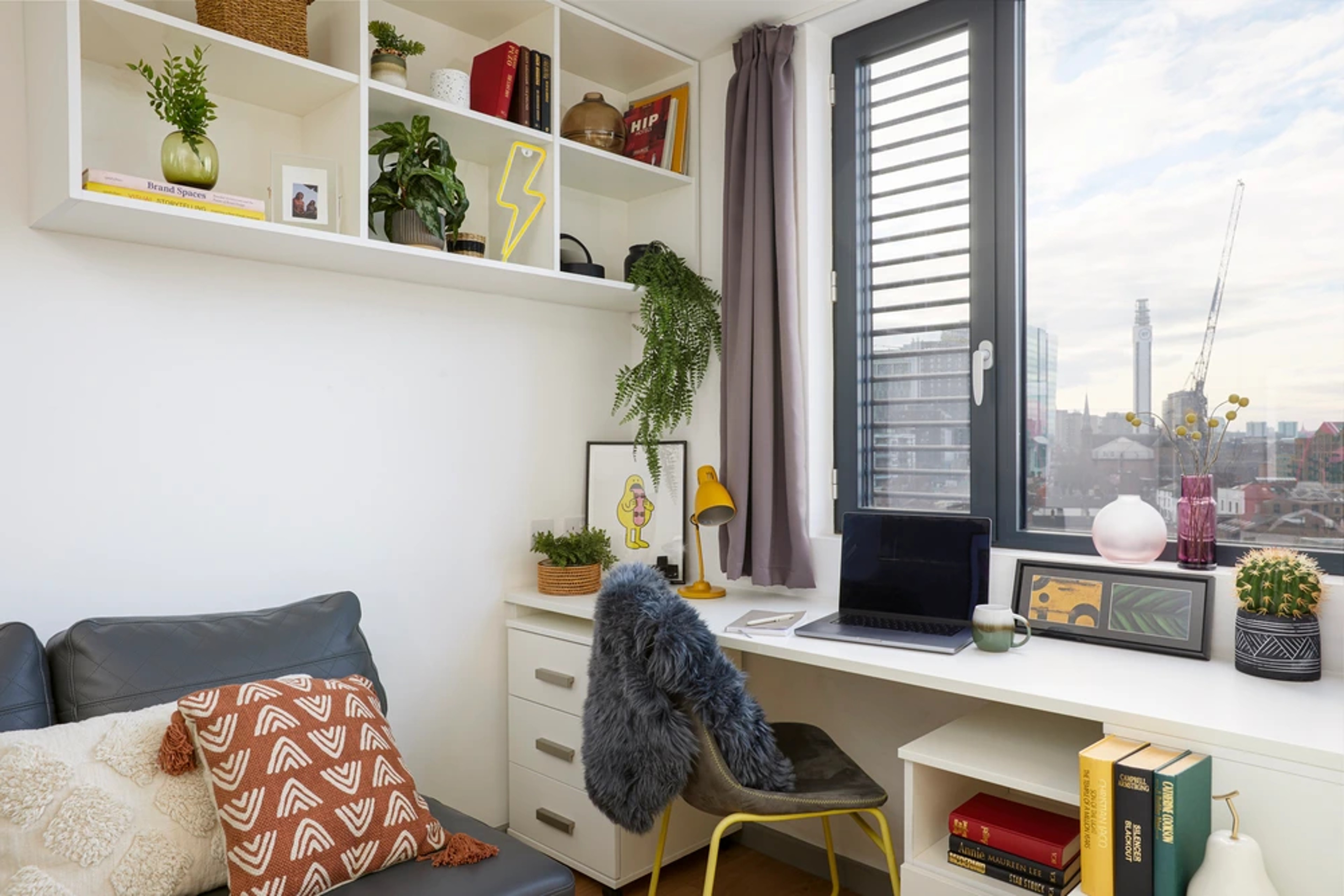  Large High Double Studio  -  Unite Students Staniforth House  - Gallery -  3