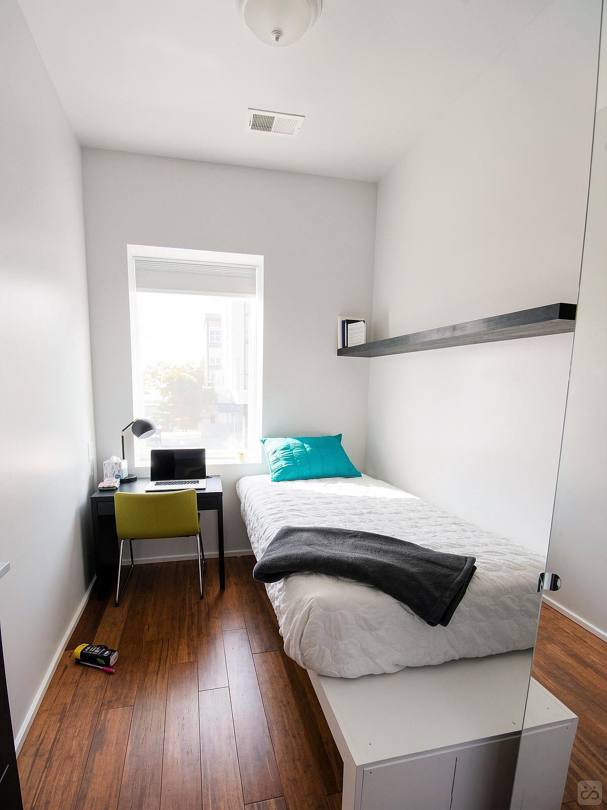 Private Room - Spacious Styled Apt. w/ Workspace - Gallery - 4