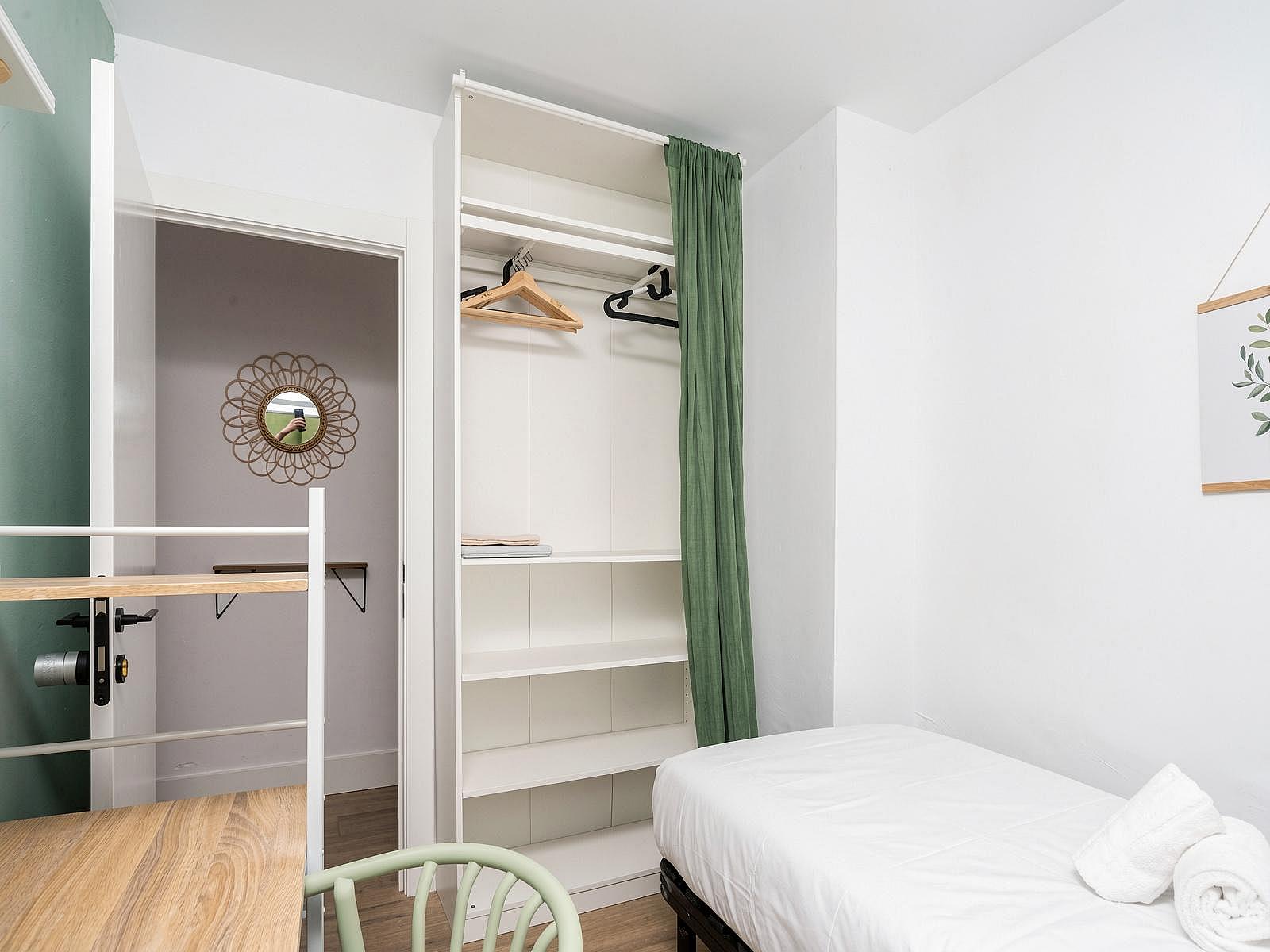 Private Single Room D4 - 24