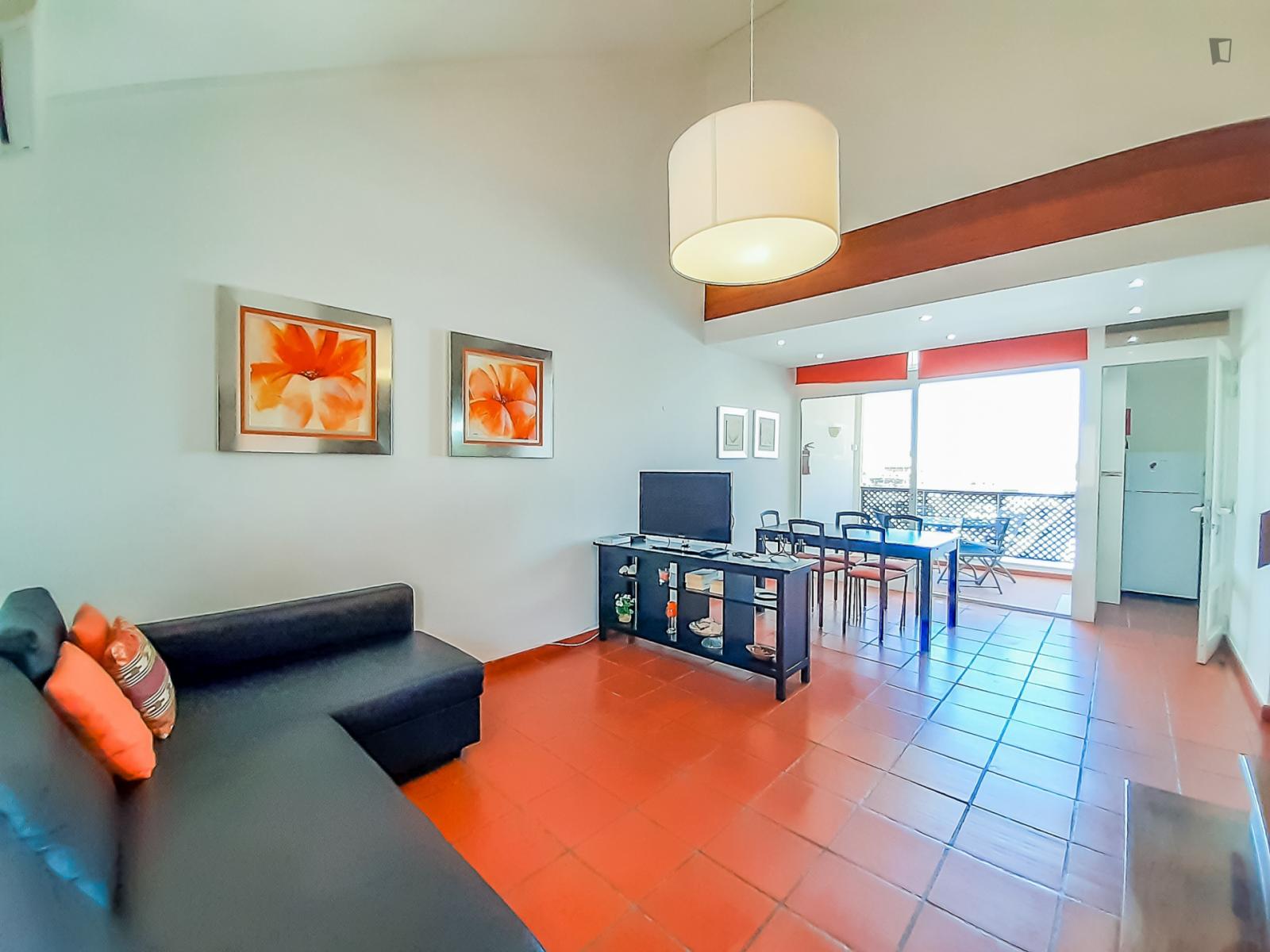Sunny Apartment In Quarteira - 1